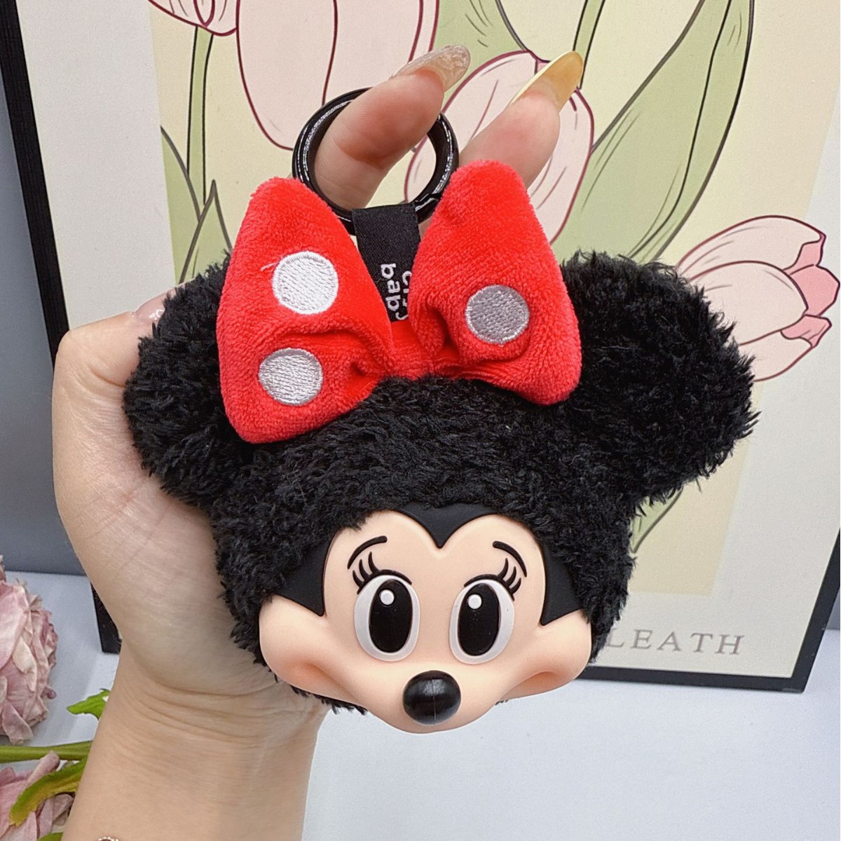 Anime Merchandise Keychains - LLavero de muñeco de peluche de